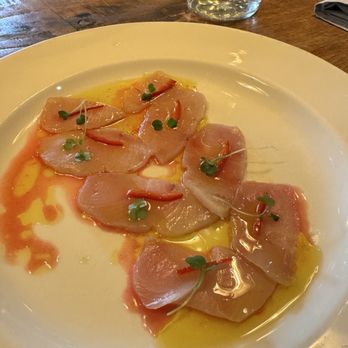 UOVO | Pasadena - Yellowtail Crudo - Italian Near Me - Pasadena, California