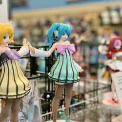 Hammergirl Anime - Look how pretty the colors are!