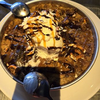 Colton's Social House - Sweet and Knotty Panookie - New American Near Me - Clovis, California