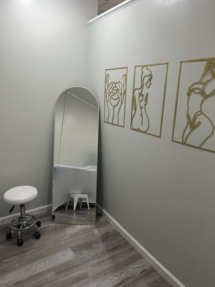 Pure Obsessions Medical Aesthetics Logo