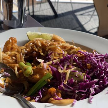 Natalee Thai - Pad Thai noodle - Thai Near Me - Los Angeles, California Natalee Thai - Pad Thai noodle - Thai Near Me - Los Angeles, California