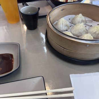Dumpling World - Pork xiao long bao and sweet and spicy wontons - Chinese Near Me - Everett, Washington Dumpling World - Pork xiao long bao and sweet and spicy wontons - Chinese Near Me - Everett, Washington