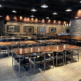 Gerry's Grill - Large dining area - Filipino Near Me - Artesia, California
