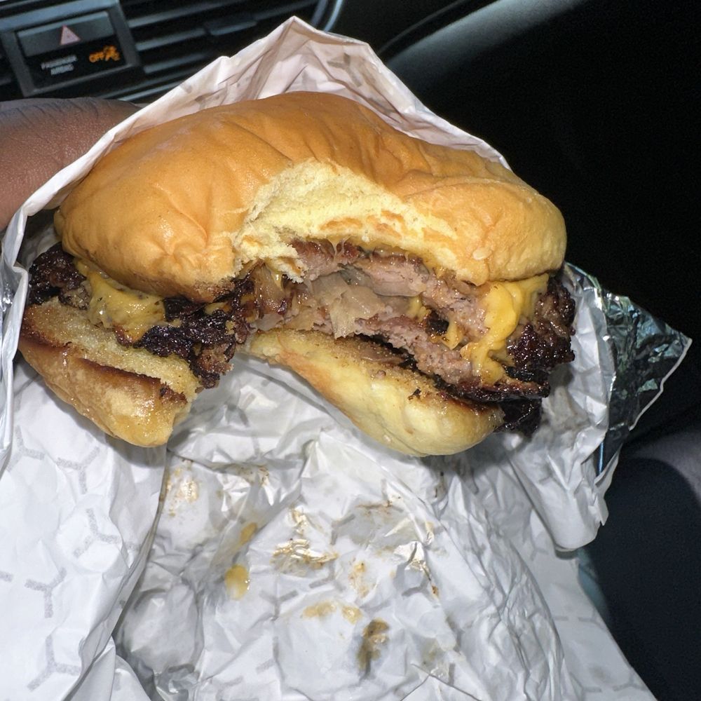 Smacking Burger - THE OKLAHOMA (O.K.C) - Burgers Near Me - New York, New York Smacking Burger - THE OKLAHOMA (O.K.C) - Burgers Near Me - New York, New York