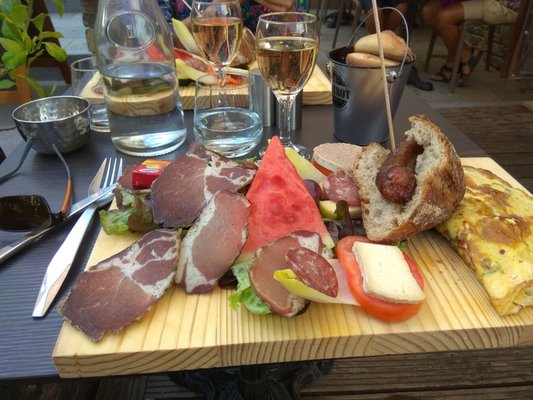 La Rivière des Vins by null