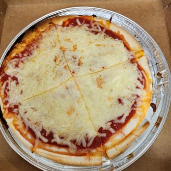 Joe's Old School Pizza - Really GROSS gluten-free pizza. Needs work! 18 dollars for this mess. - Pizza Near Me - Hollywood, Florida