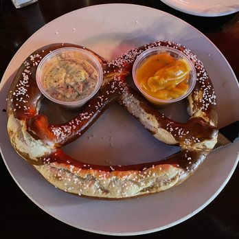 George and Dragon Pub - Pub Pretzel - Pubs Near Me - Phoenix, Arizona