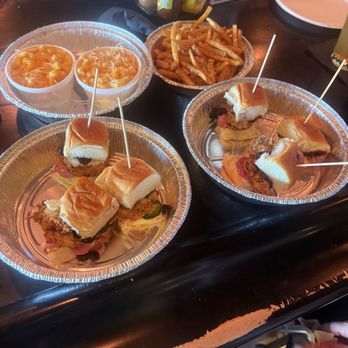 Smoke & Fire - Chicken blueberry sliders. Mac and cheese along with, garlic Parmesan fries!! - Barbeque Near Me - Las Vegas, Nevada Smoke & Fire - Chicken blueberry sliders. Mac and cheese along with, garlic Parmesan fries!! - Barbeque Near Me - Las Vegas, Nevada