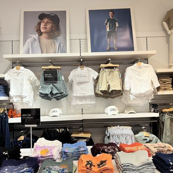 Gap - Men's Clothing Near Me - Albuquerque, New Mexico