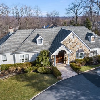 Lisa Lang Homes | Compass Re - Livingston, NJ - Real Estate Agents Near Me - Millburn, New Jersey