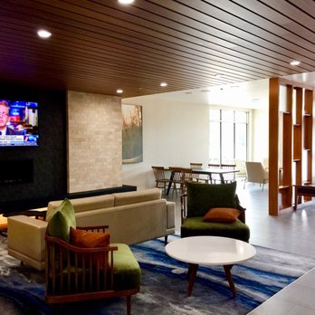 Fairfield by Marriott Inn & Suites Ontario Rancho Cucamonga - Seating area - Hotels Near Me - Rancho Cucamonga, California