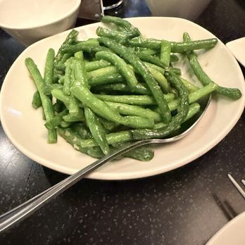 Din Tai Fung - Green String Beans with Garlic 12/10 - Taiwanese Near Me - Arcadia, California Din Tai Fung - Green String Beans with Garlic 12/10 - Taiwanese Near Me - Arcadia, California