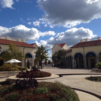 Tanger Outlets Deer Park - Outlet Stores Near Me - Deer Park, New York Tanger Outlets Deer Park - Outlet Stores Near Me - Deer Park, New York