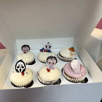 Sugar From the Heart - Came in on Halloween walked into these! :) - Desserts Near Me - Lakewood, California Sugar From the Heart - Came in on Halloween walked into these! :) - Desserts Near Me - Lakewood, California
