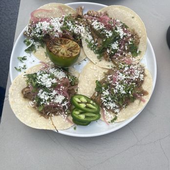 The Ruby Hotel & Bar - Pulled pork tacos - Hotels Near Me - Round Rock, Texas