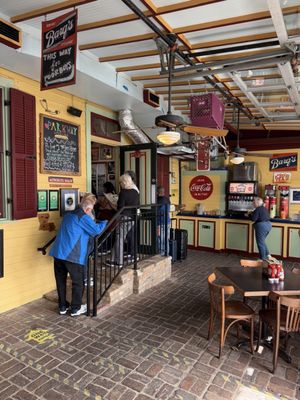 Parkway Bakery & Tavern by null