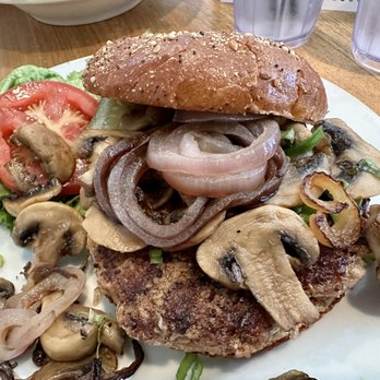 Jongewaard's Bake n Broil - Mushroom Burger - American Near Me - Long Beach, California