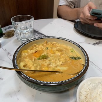 Kin Long Beach - Yellow Curry - Thai Near Me - Long Beach, California