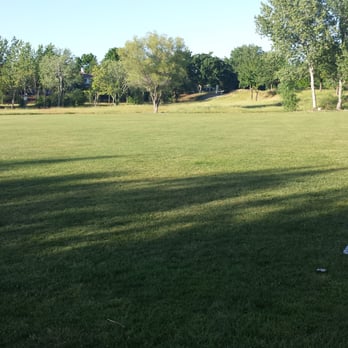 Creekside Park - Nice open field for little runners. - Playgrounds Near Me - Brentwood, California
