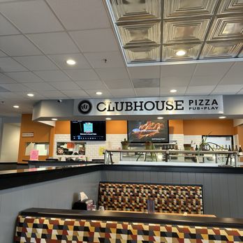 Round Table Pizza - Order at the counter - Pizza Near Me - San Ramon, California