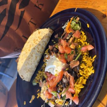 Food Dudes Kitchen - tuna tacos - Seafood Near Me - Kill Devil Hills, North Carolina