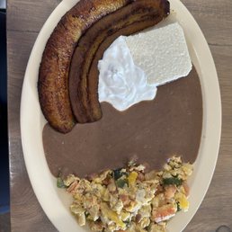 Desayuno Típico Desayuno Típico
