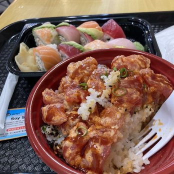 Hou Fish Market - Price is the going rate and similar for a normal take out place. Quality is comparable to Honolulu sushi company. - Poke Near Me - Honolulu, Hawaii Hou Fish Market - Price is the going rate and similar for a normal take out place. Quality is comparable to Honolulu sushi company. - Poke Near Me - Honolulu, Hawaii