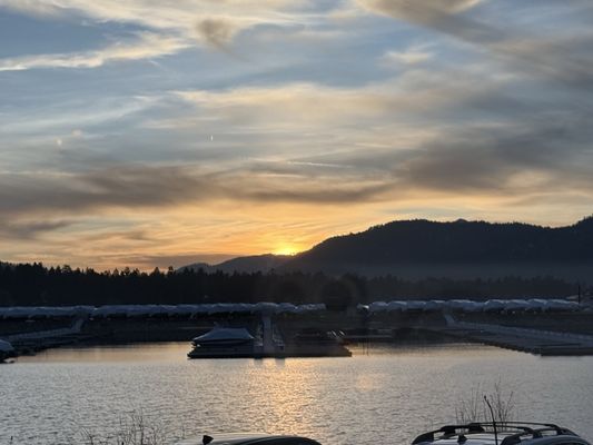 The Pines Lakefront by null