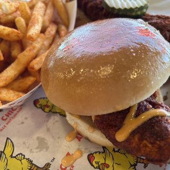 Angry Chickz - Chicken sandwich - Chicken Shop Near Me - Mesa, Arizona Angry Chickz - Chicken sandwich - Chicken Shop Near Me - Mesa, Arizona