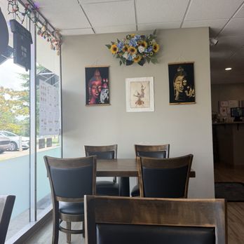 Thai Story - Interior - Thai Near Me - Chagrin Falls, Ohio Thai Story - Interior - Thai Near Me - Chagrin Falls, Ohio