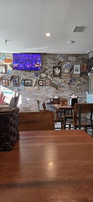 SF Hole In The Wall Pizza Riverside by null