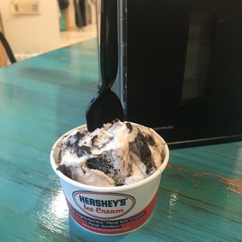 Higher Grounds Coffee & Ice Cream - Vanilla Moose Tracks - Coffee & Tea Near Me - Kill Devil Hills, North Carolina