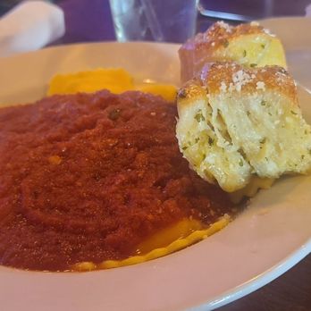 Bocca Lupo - Ravioli (Cheese ravioli topped with our homemade tomato sauce with garlic knots ) - Pizza Near Me - North Port, Florida