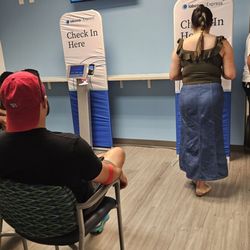 Labcorp - Small waiting room.