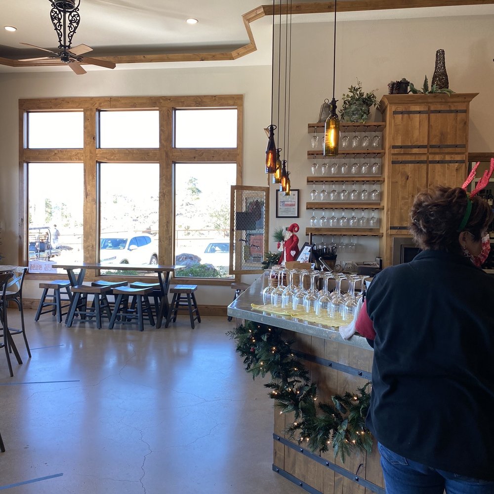 Torr Na Lochs - Indoors - Wineries Near Me - Burnet, Texas Torr Na Lochs - Indoors - Wineries Near Me - Burnet, Texas