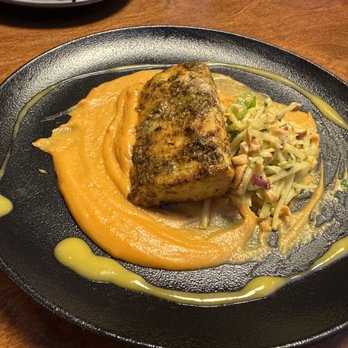 Ballast Point Brewing Long Beach - Blackened mahi mahi - Breweries Near Me - Long Beach, California