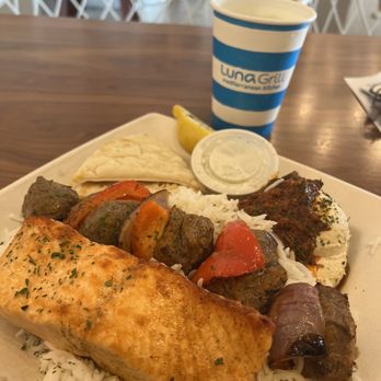 Luna Grill Millenia - Mediterranean Near Me - Chula Vista, California