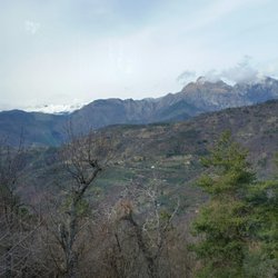 Osteria Au Casun - Le Alpi viste dal ristorante sala interna