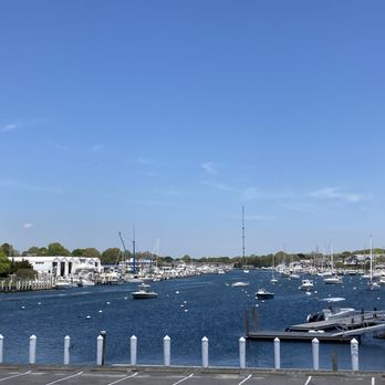 Falmouth Tides - Harbor view - Hotels Near Me - Falmouth, Massachusetts