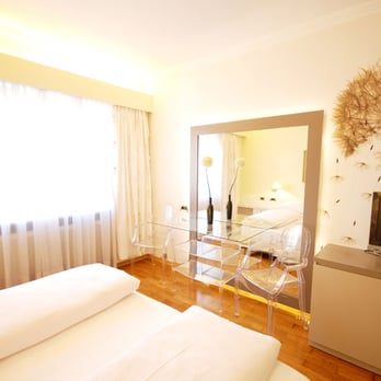 Hotel Aurora - Hotels Near Me - Merano, BZ