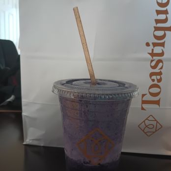 Toastique - Lemon blueberry collagen latte - Juice Bars & Smoothies Near Me - Washington, DC, District of Columbia