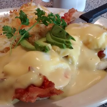 Pegah's Kitchen - Eggs Benedict credit to the cook - American Near Me - San Marcos, California Pegah's Kitchen - Eggs Benedict credit to the cook - American Near Me - San Marcos, California
