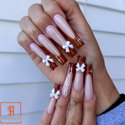 Acrylic Nail Bar