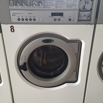Park Ave Laundromat - Pour liquid or powder detergent into the top - Laundromat Near Me - North Babylon, New York Park Ave Laundromat - Pour liquid or powder detergent into the top - Laundromat Near Me - North Babylon, New York