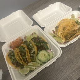 Steak, vegetable, and flor de calabaza tacos Steak, vegetable, and flor de calabaza tacos