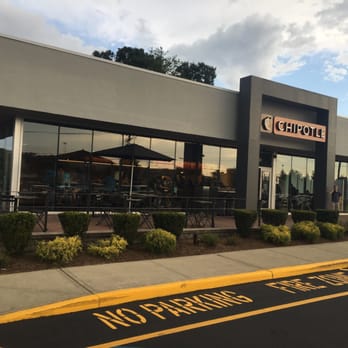 Chipotle Mexican Grill - Finally a chipotle close to the Hamptons. - Mexican Near Me - Riverhead, New York