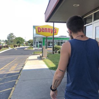 Denny's - Diners Near Me - Pewaukee, Wisconsin