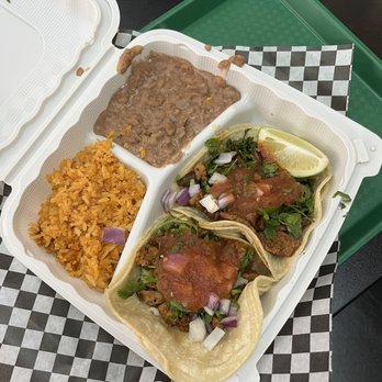 El Fuego Express - 2 taco combo plate (1 chicken 1 steak) with refried beans and spanish rice - Mexican Near Me - Sacramento, California El Fuego Express - 2 taco combo plate (1 chicken 1 steak) with refried beans and spanish rice - Mexican Near Me - Sacramento, California