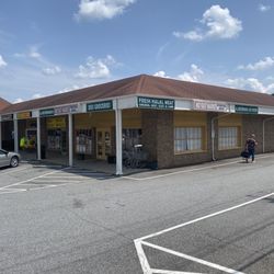 Mid East Market - Generous, helpful, nice friendly
