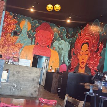 Giti Thai - Beautiful wall murals - Thai Near Me - Windsor Hills, California Giti Thai - Beautiful wall murals - Thai Near Me - Windsor Hills, California